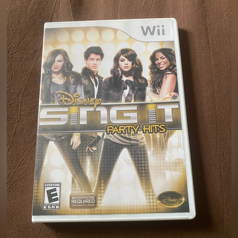 Disney Sing It Party Hits Game Only  Nintendo Wii, 2011